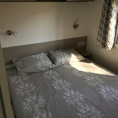 مكان تخييم Mobil Bonne Anse Plage لا بالمير