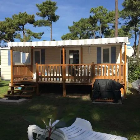 Mobil Bonne Anse Plage مكان تخييم 4*